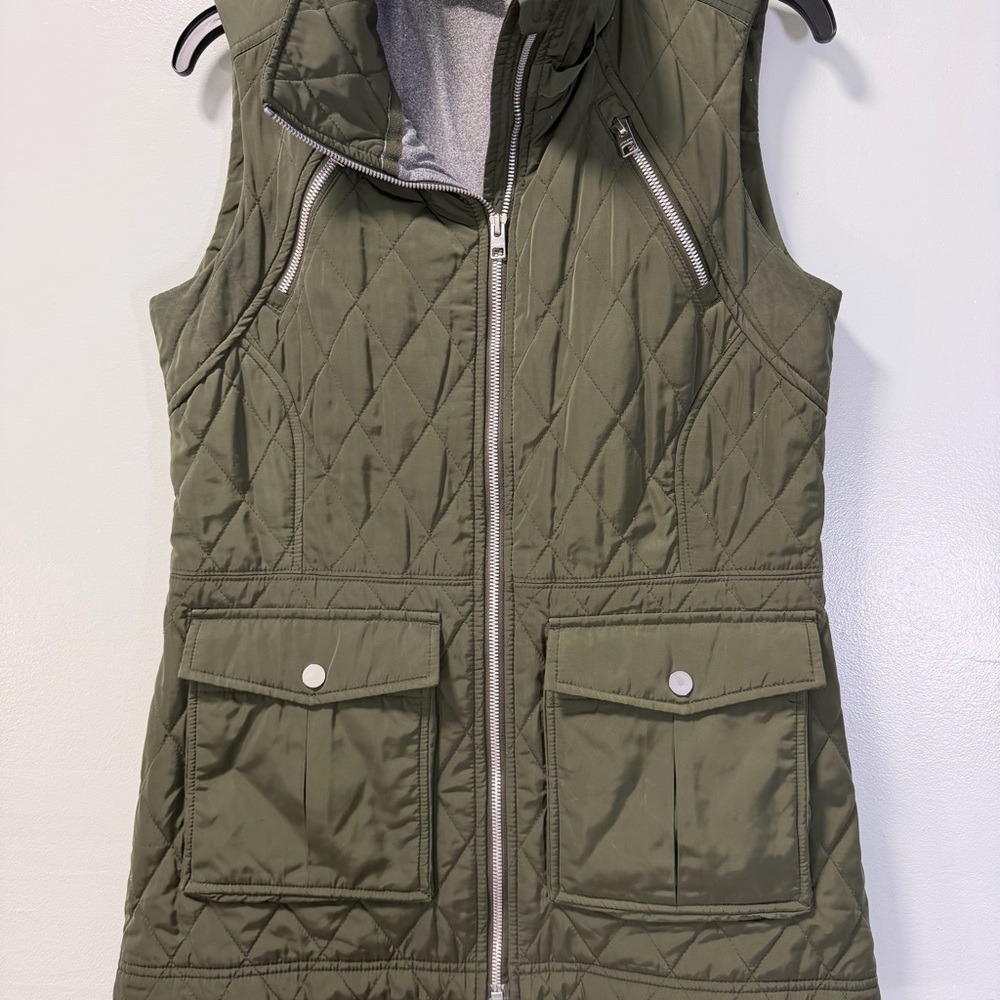 Athleta Women Teton Green Quilted Flurry Vest S RN 54023 Gorpcore Athleisure - Picture 4 of 12